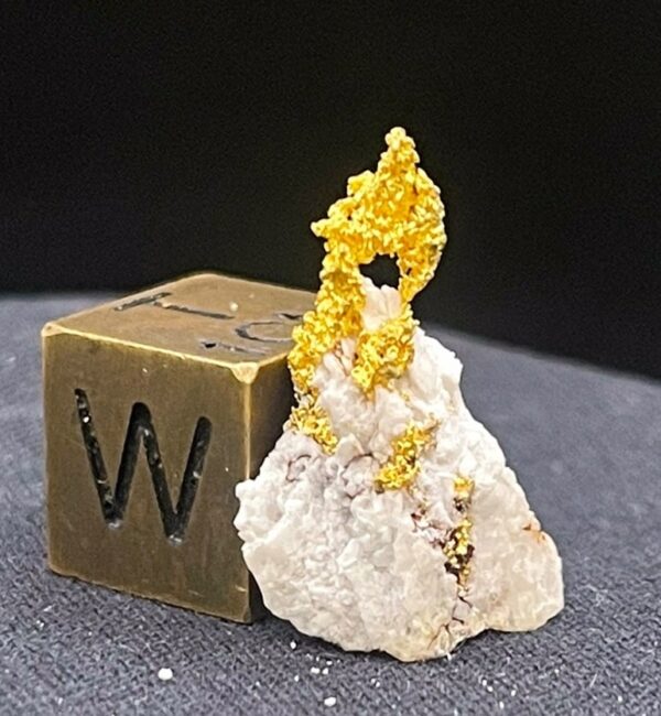 Gold auf Quarz